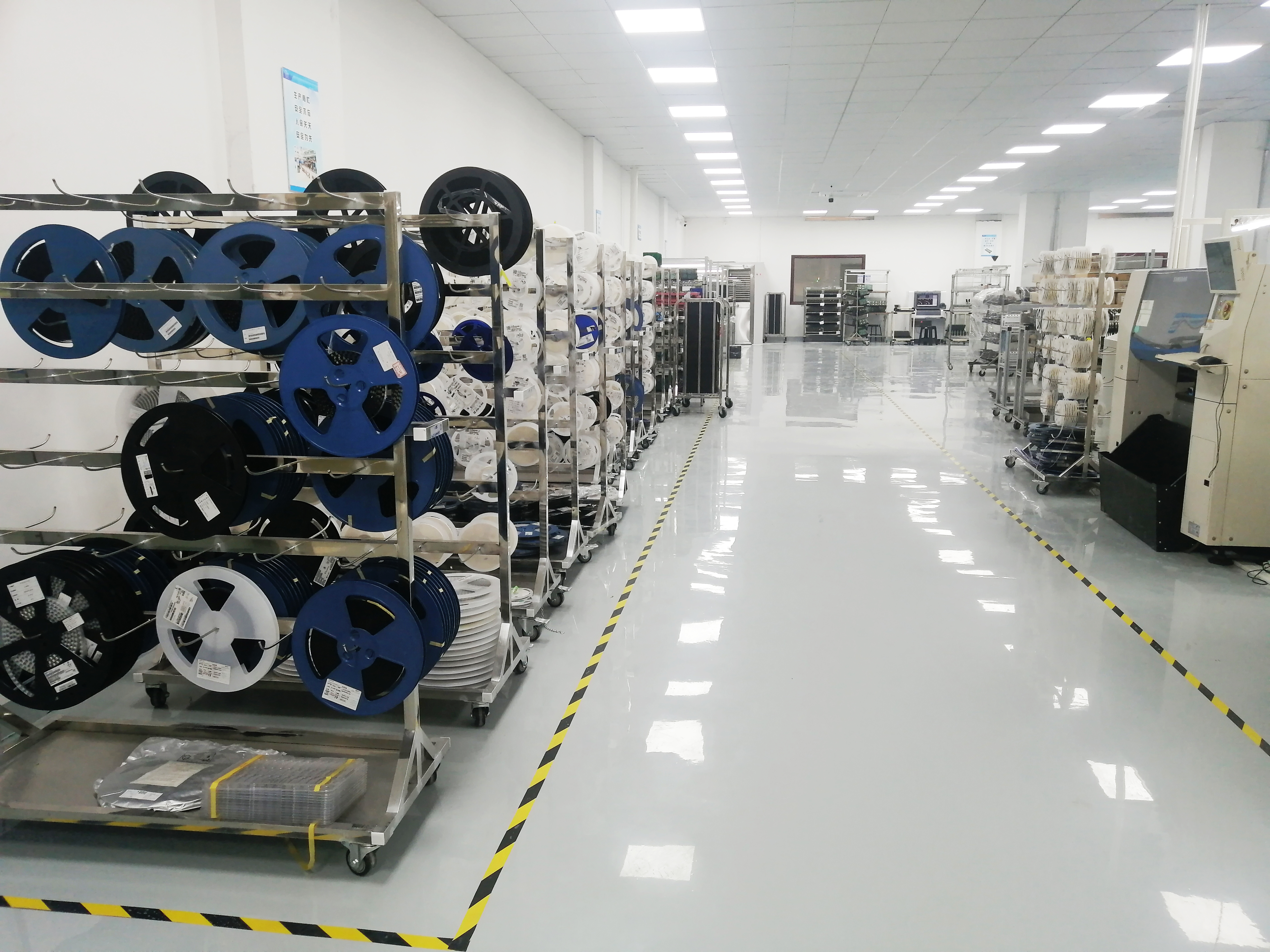 8.2 待上線物料放置區(qū)